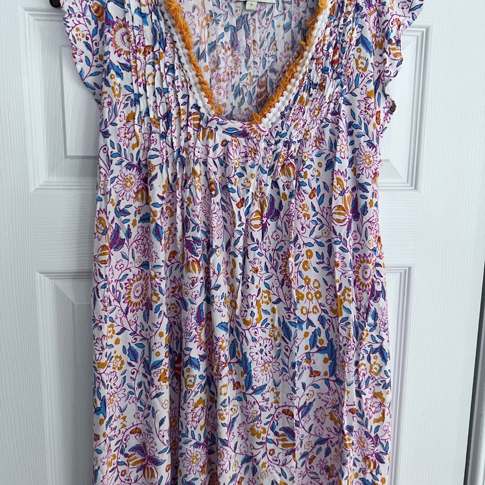 Ladies Size Small "Cynthia Rowley" Multicolor Floral Blouse Pleats GUC ❤️